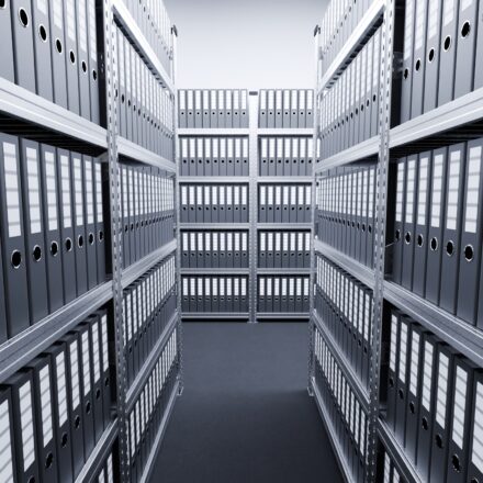 Regały na segregatory